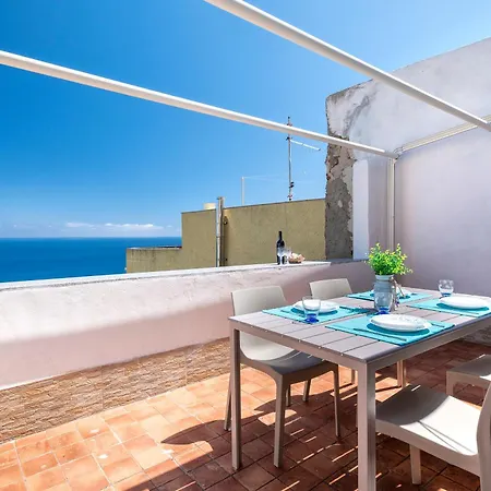 شقة Magic Sea View Borgo كاستيلساردو