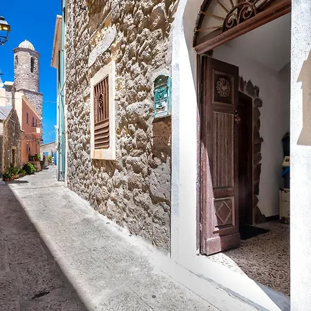 Magic Sea View Borgo * كاستيلساردو